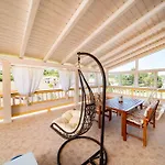 Apartmán Foric Rab With Heated Pool, Sauna & Gym Rab Town