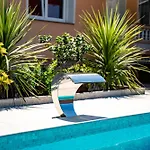 Foric Rab With Heated Pool, Sauna & Gym * Rab Town