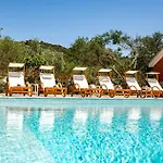 Foric Rab With Heated Pool, Sauna & Gym Apartmán Rab Town