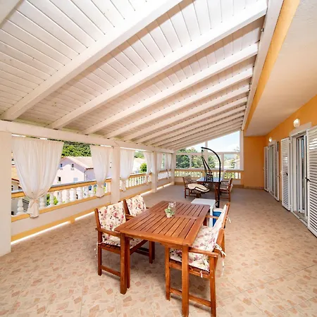 Apartment Foric With Outdoor Heated Pool *