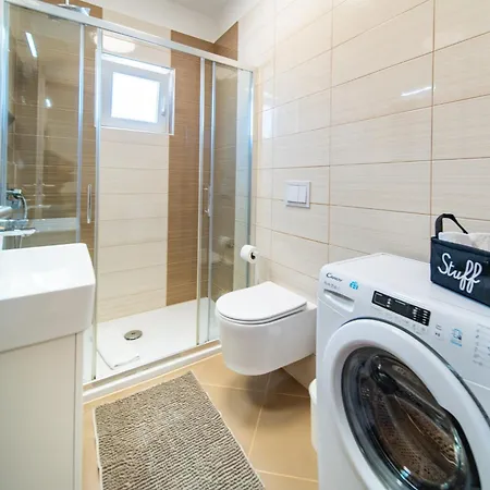 Foric With Outdoor Heated Pool Apartment Rab Town