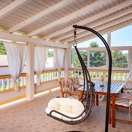 Foric With Outdoor Heated Pool Apartment *