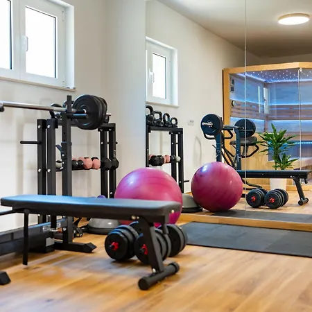 公寓 Foric Rab With Heated Pool, Sauna & Gym 拉布