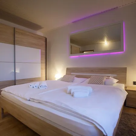 Foric Rab With Heated Pool, Sauna & Gym *
