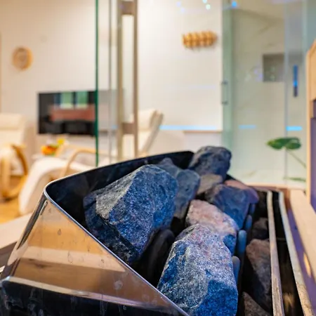 Apartament Foric Rab With Heated Pool, Sauna & Gym