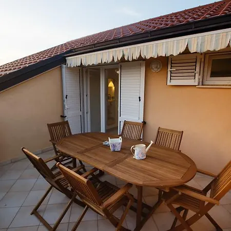 Foric Rab With Heated Pool, Sauna & Gym *