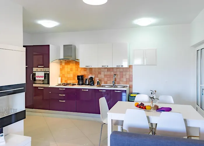 Apartment Foric Rab With Heated Pool, Sauna & Gym *