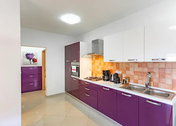 Apartment Foric Rab With Heated Pool, Sauna & Gym *