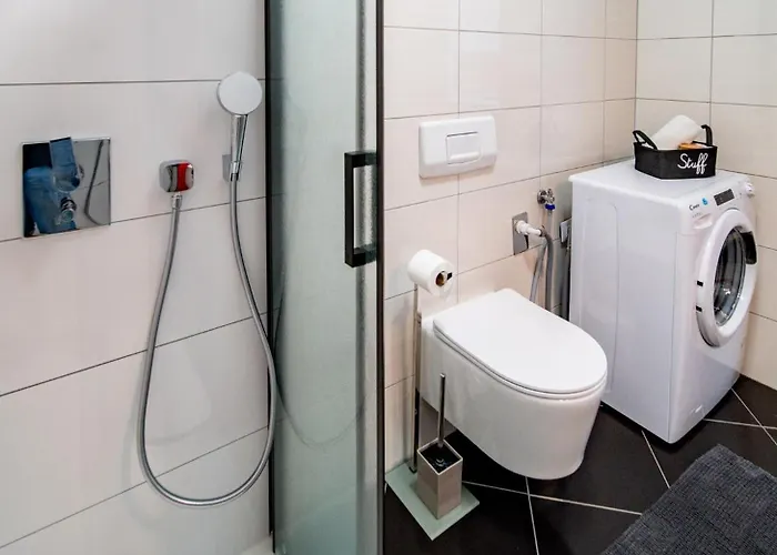 Foric Rab With Heated Pool, Sauna & Gym Apartment Rab Town