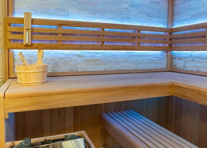Foric Rab With Heated Pool, Sauna & Gym *