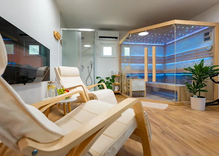 Apartment Foric Rab With Heated Pool, Sauna & Gym *