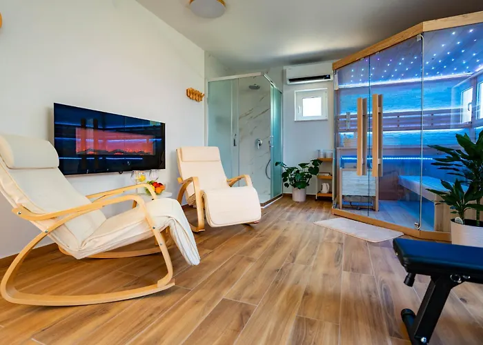 Foric Rab With Heated Pool, Sauna & Gym *