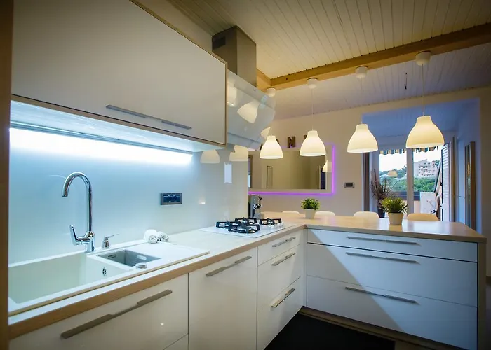 Foric Rab With Heated Pool, Sauna & Gym Apartment *