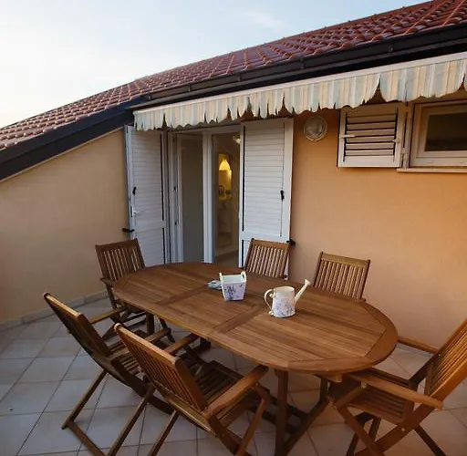 Foric Rab With Heated Pool, Sauna & Gym *